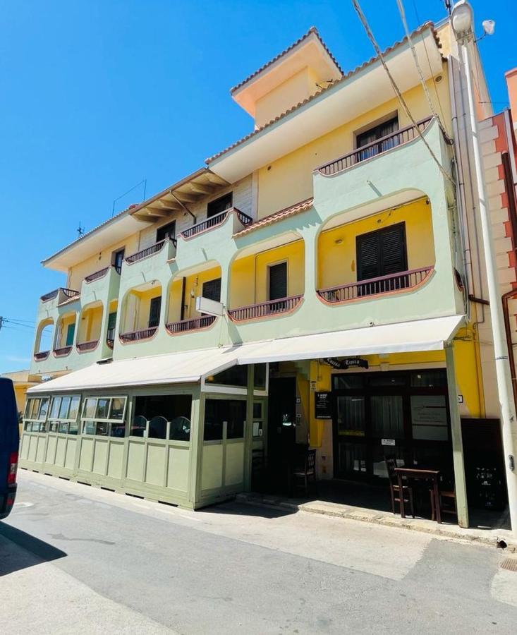 Albergo Perseo Portopalo Di Capo Passero Exterior photo